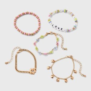 Birthday Bracelets: A Celebration on Your Wrist插图2