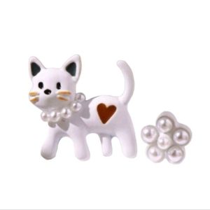 Feline Fun: The Adorable World of Cat Earring插图3