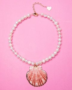 Seaside DIY: Craft Your Own Shell Necklace! 