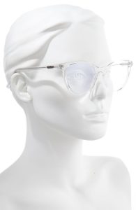 Do clear eye glass frames yellow?插图2