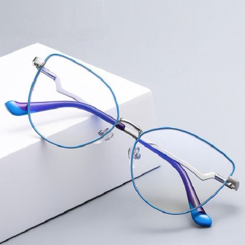 Embrace the clarity of vision with trendy clear eye glass frames