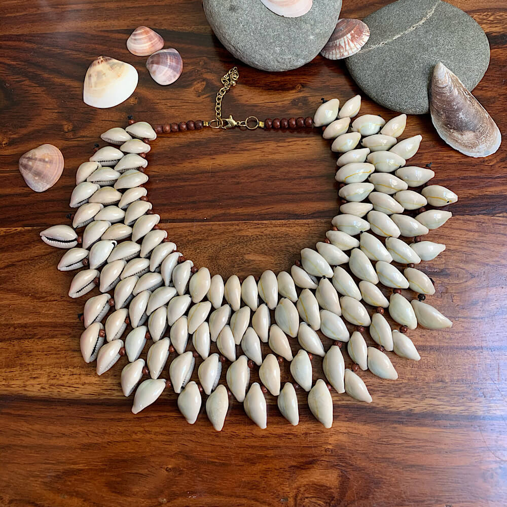 shell necklace