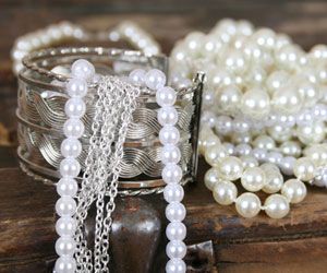 A Guide about How to Clean a Pearl Necklace插图4