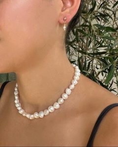 What’s a Pearl Necklace? A Timeless Piece of Jewelry插图3