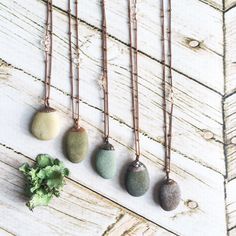 Craft Your Own: How to Make a Necklace with a Stone插图3