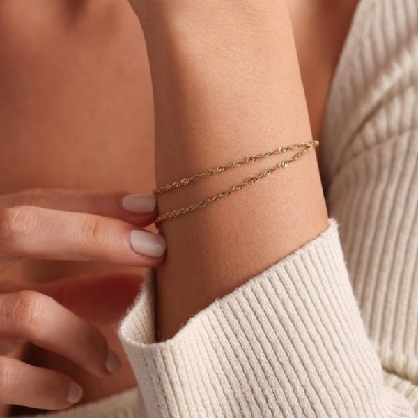 Find out if it's okay to wear more than one bracelet 