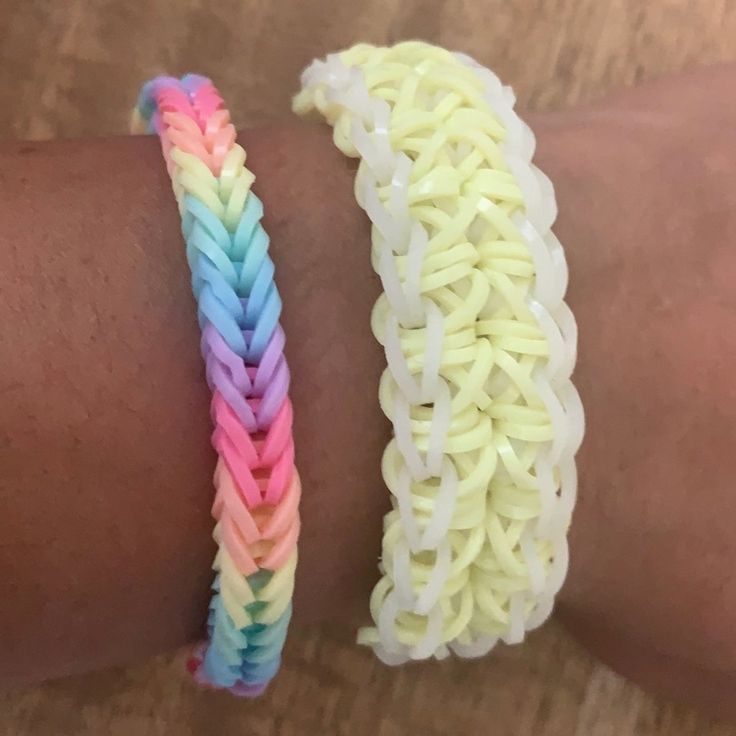 how to make colorful rainbow loom bracelets