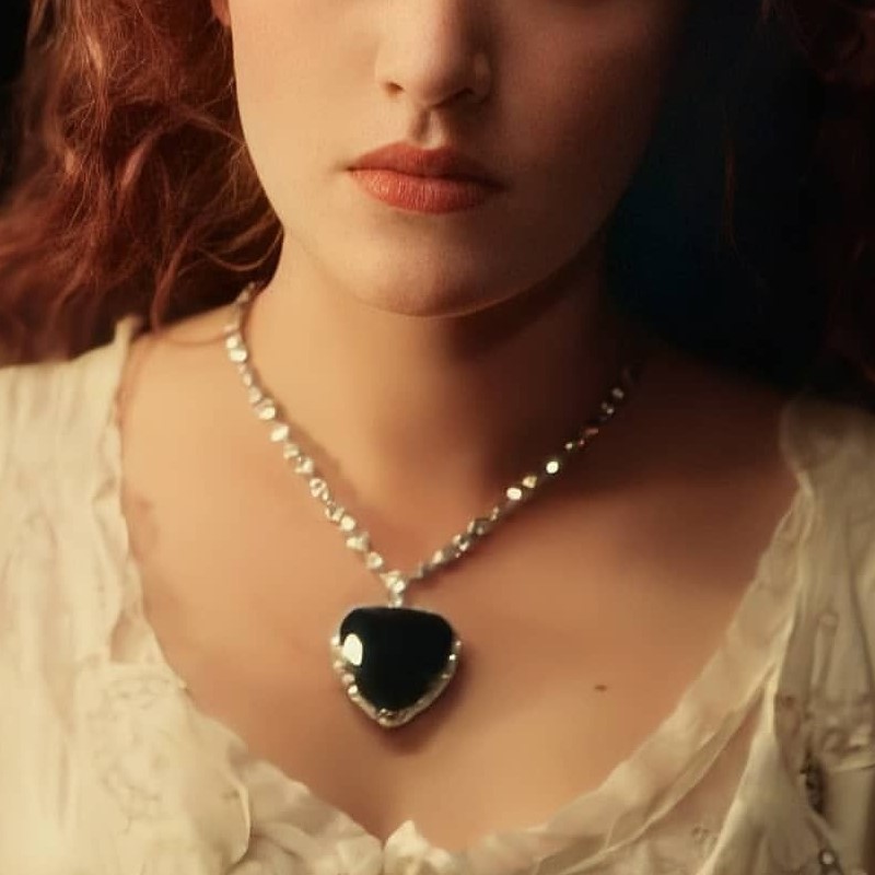 is the necklace from titanic real