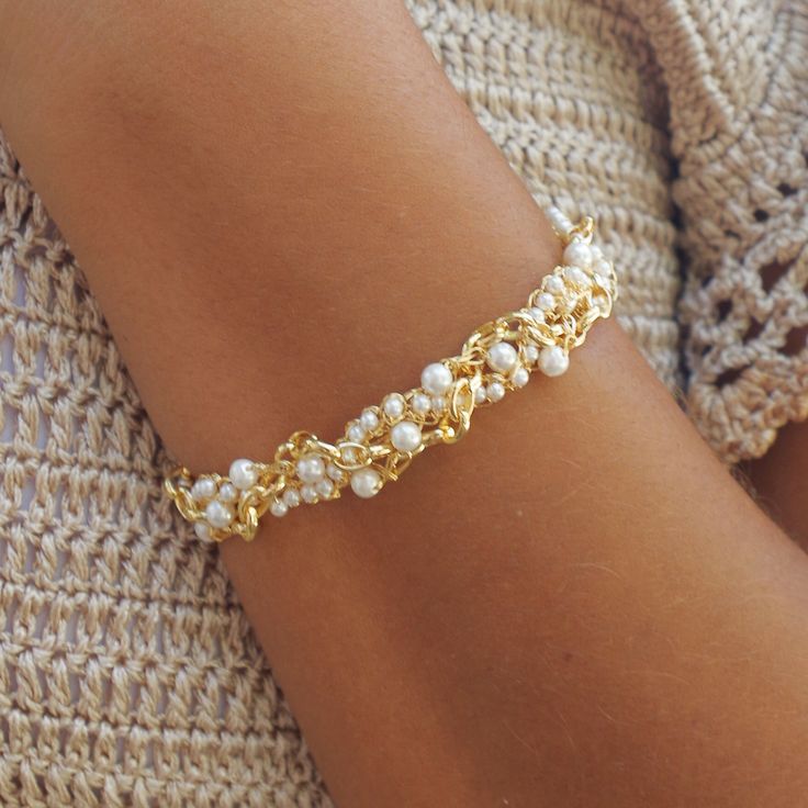 Learn to crochet a simple, stylish bracelet