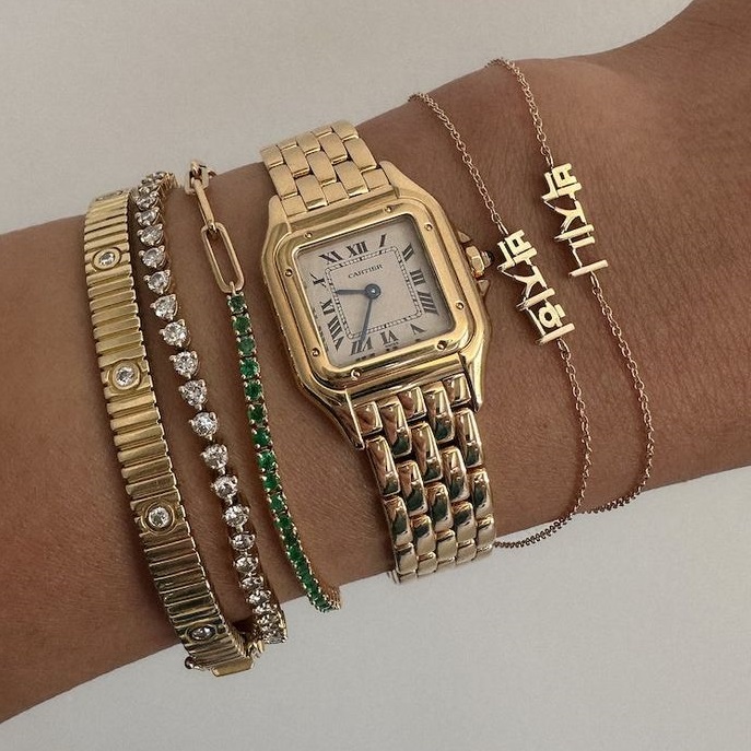 Discover if stacked bracelets remain a trendy accessory