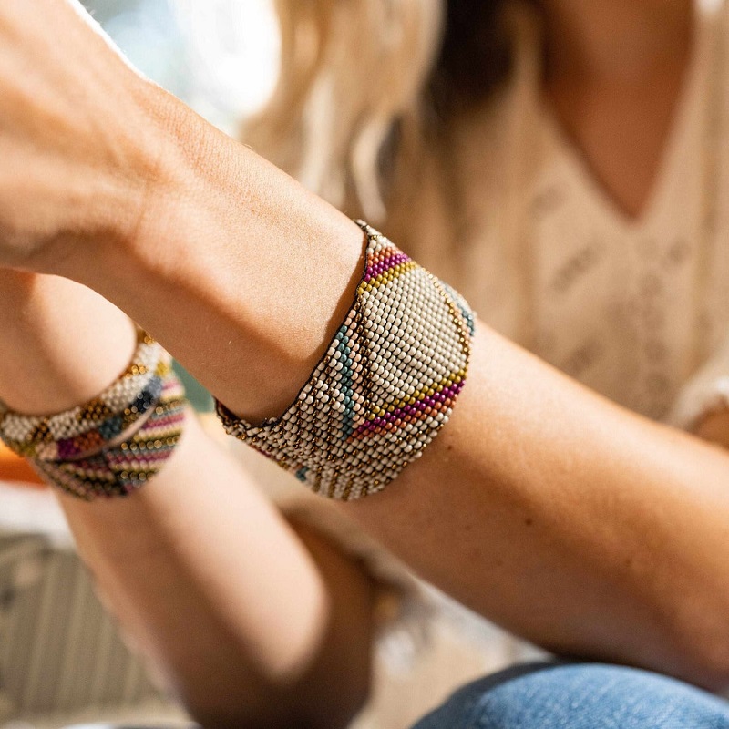 how to make stretchy bracelets