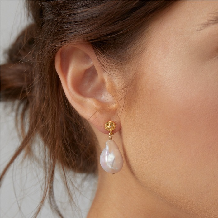 pearl earrings