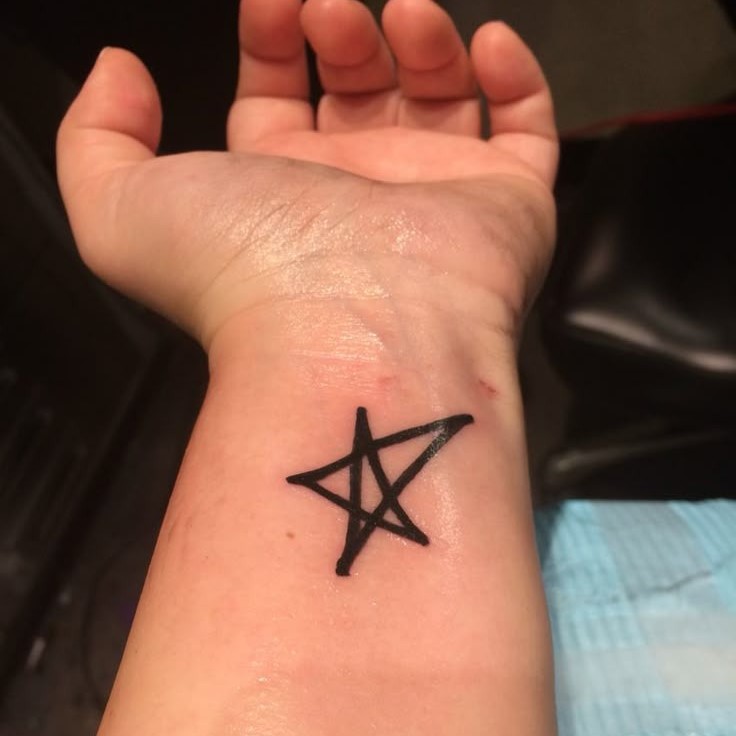 avril lavigne tattoos